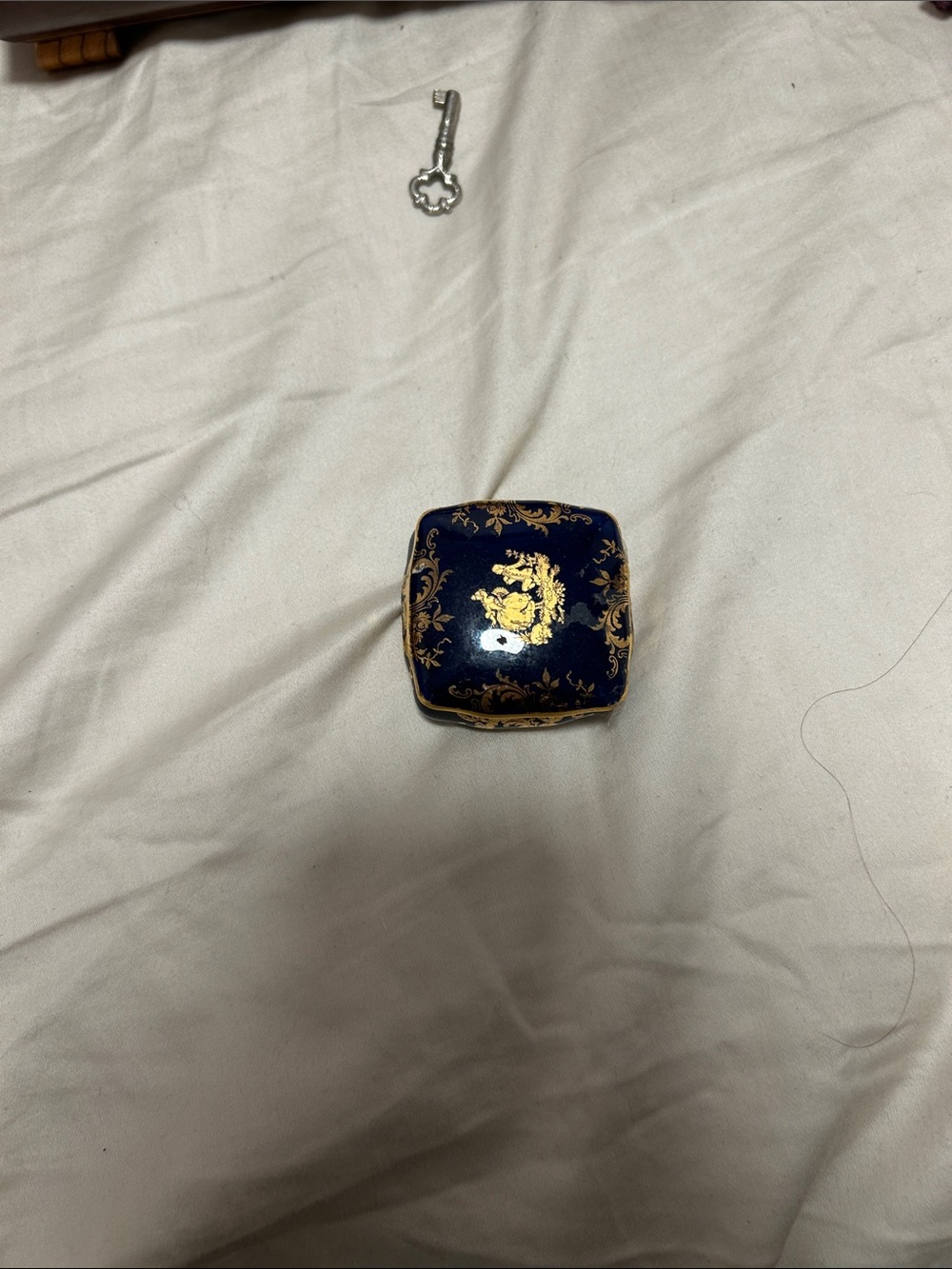 Elegant Navy and Gold Compact Jewelry Case - Women Bags
